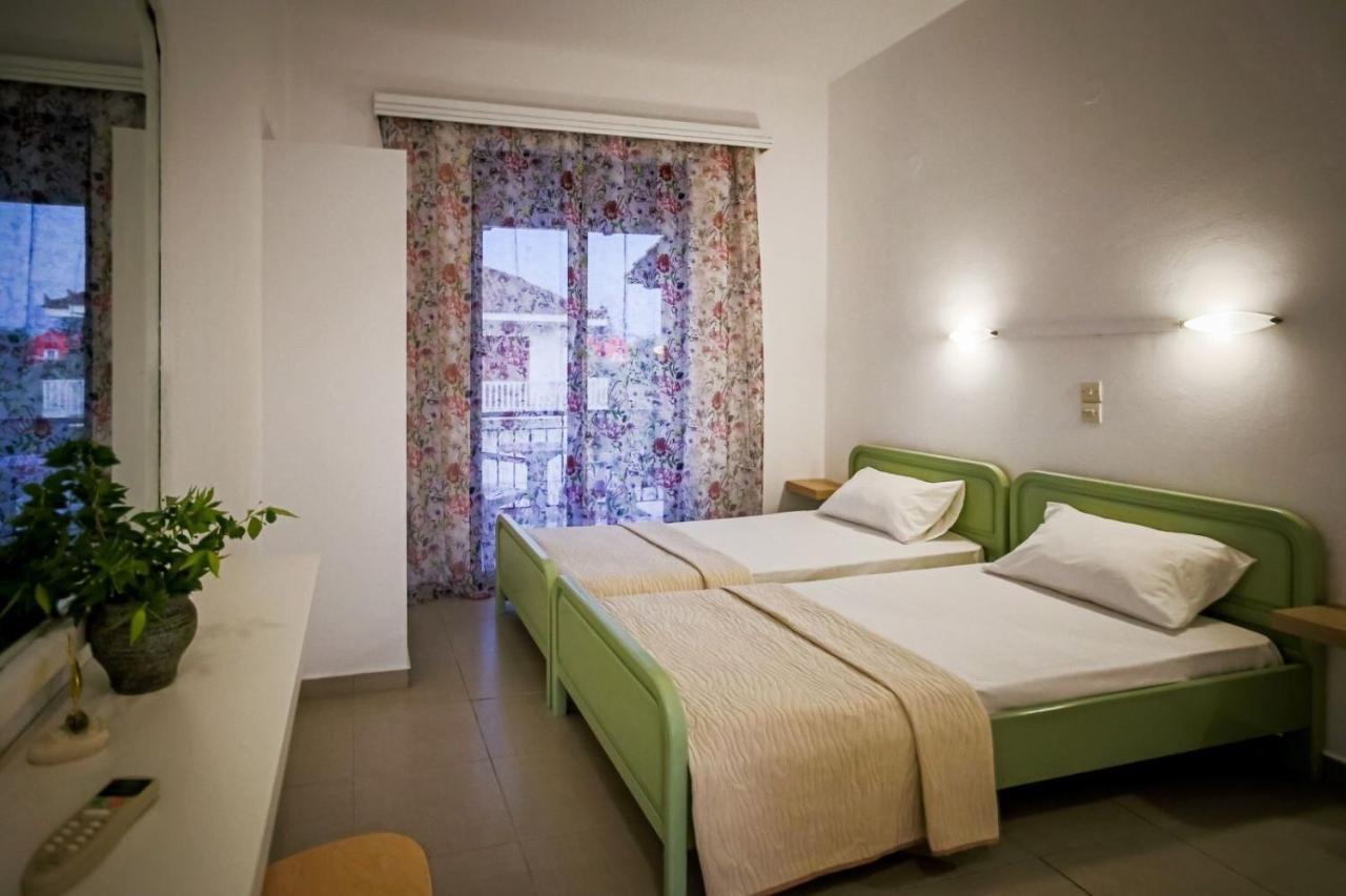 Christina Studios Laganas Ngoại thất bức ảnh